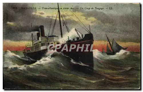 Cartes postales Bateau Paquebot Marseille Transatlantique en pleine mer Un coup de tangage