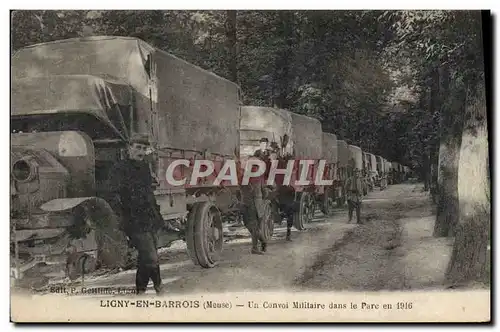 Cartes postales Militaria Ligny en Barrois Un convoi militaire dans le parc en 1916