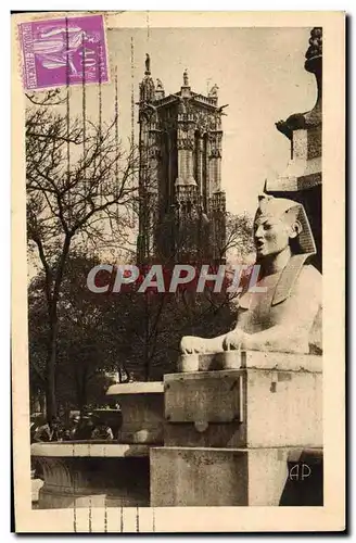 Cartes postales Paris La Tour Saint Jacques prise de la fontaine place du Chatelet