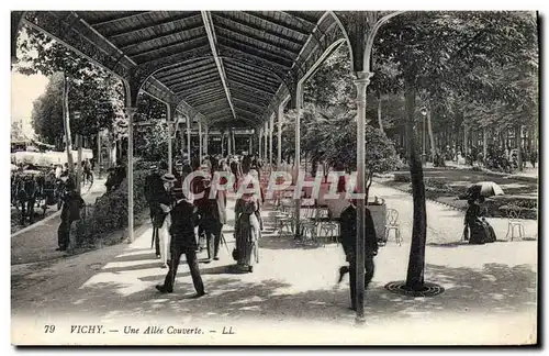 Cartes postales Thermalisme Vichy Une Allee Couverte