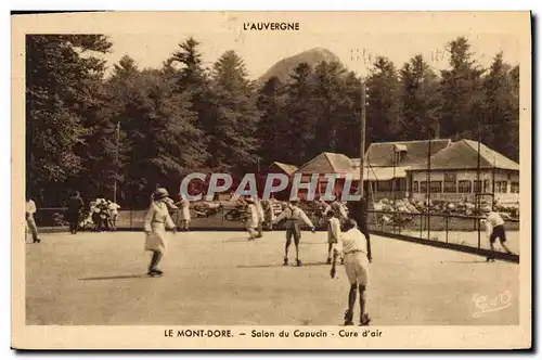 Cartes postales Le Mont Dore Salon du Capucin Patins a roulettes