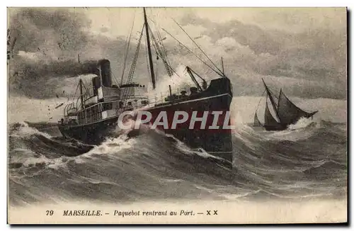 Cartes postales Bateau Paquebot rentrant au port