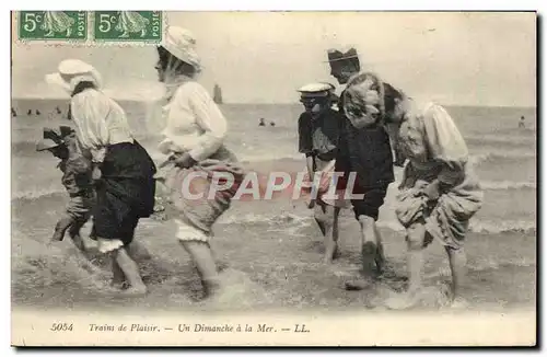 Cartes postales Femme Maillot de Bains Trains de plaisir Un dimanche a la mer