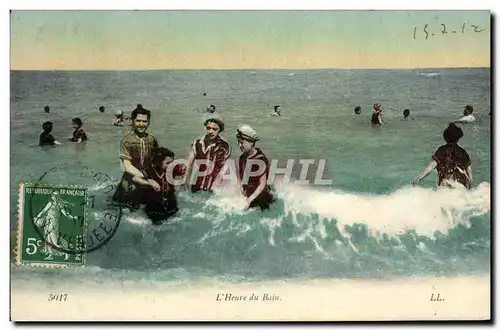 Cartes postales Femme Maillot de Bains L&#39heure du bain