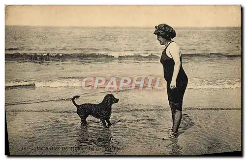 Cartes postales Femme Maillot de Bains Chien