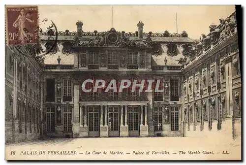 Ansichtskarte AK Palais De Versailles La Cour De Marbre