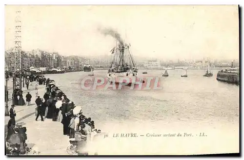Ansichtskarte AK Bateau Le Havre Croiseur sortant du port