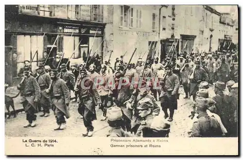 Ansichtskarte AK Militaria Prisonniers allemands a Reims