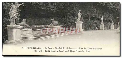 Cartes postales Palais de Versailles Le Parc Combat des animaux et allee des Trois Fontaines