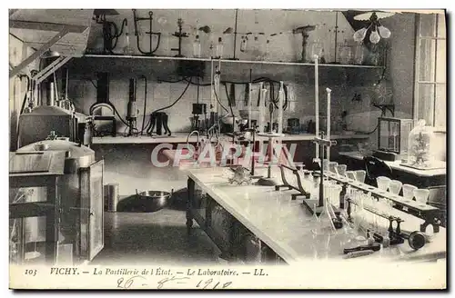 Cartes postales Vichy La Pastillerie De I&#39Etat Le laboratoire