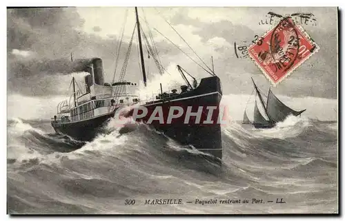 Cartes postales Bateau Paquebot rentrant au port Marseille