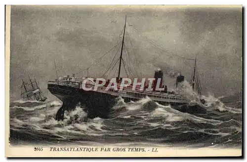 Cartes postales Bateau Paquebot Transatlantique par gros temps