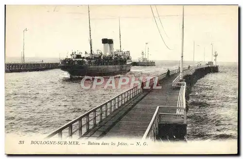 Cartes postales Bateau Paquebot Boulogne sur Mer Bateau dans les jetees