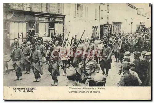 Ansichtskarte AK Militaria Prisonniers allemands a Reims