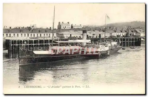 Cartes postales Bateau Cherbourg L'Ariadne quittant le port