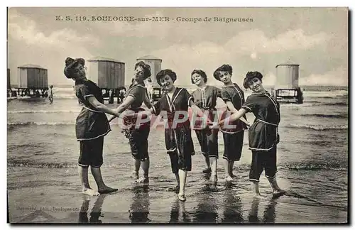 Cartes postales Folklore Maillot de Bains Femme Boulogne sur Mer Groupe de baigneuses