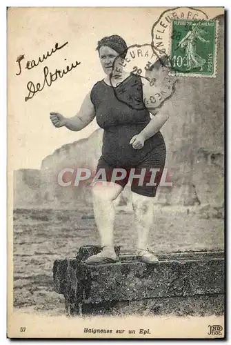 Ansichtskarte AK Folklore Maillot de Bains Femme Baigneuse sur un epi