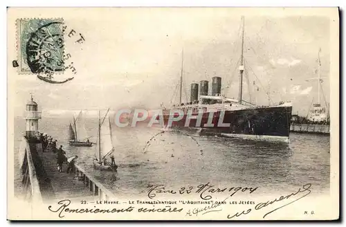 Cartes postales Bateau Paquebot Le Havre Le Transatlantique L'Aquitaine dans le jetees