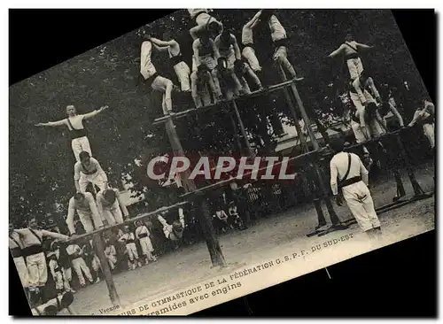 Cartes postales Vienne Concours de Gymnastique de la federation GSPF du Sud Est Pyramide avec engins