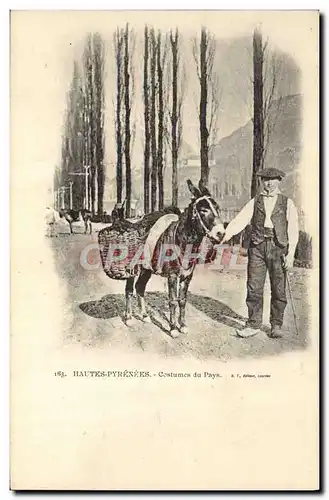 Ansichtskarte AK Folklore Hautes Pyrenees Costumes du pays Ane Mule