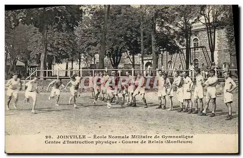 Ansichtskarte AK Ecole normale de Gymnastique et d&#39escrime Joinville le pont Course de relais Moniteurs