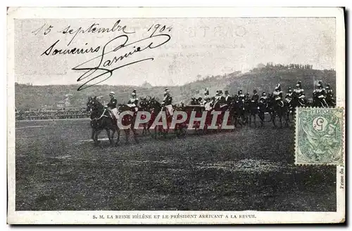 Cartes postales SM la Reine Helene et le President arrivant a la revue