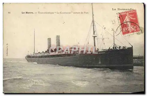 Cartes postales Bateau Paquebot Le Havre Transatlantique La Champagne sortant du port