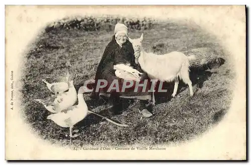 Ansichtskarte AK Chevre Gardeuse d'oies Costume de vieille Marchoise