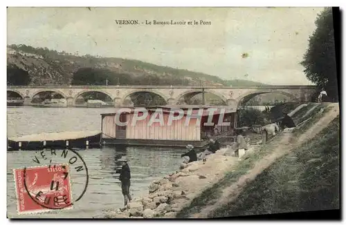 Cartes postales Bateau Peniche Vernon Le bateau lavoir et le pont