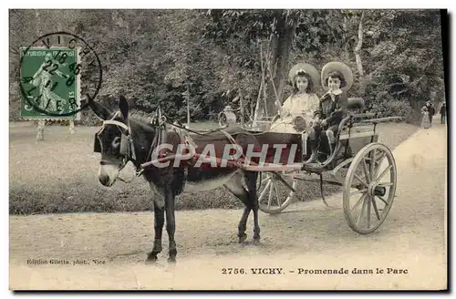 Ansichtskarte AK Ane Mule Vichy Promenade dans le parc