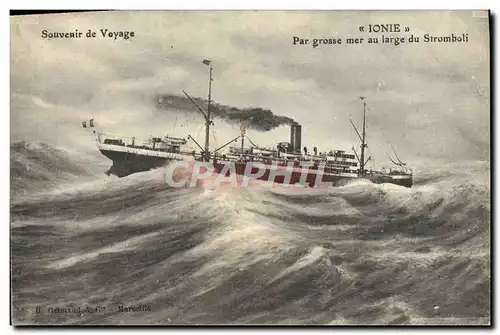 Cartes postales Bateau Paquebot Ionie par grosse mer au large de Stromboli