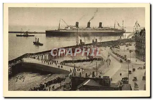 Cartes postales Bateau Paquebot Le Havre Entree au port du grand paquebot Ile de France