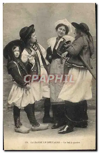 Ansichtskarte AK Folklore La danse en Bretagne Le bal a quatre