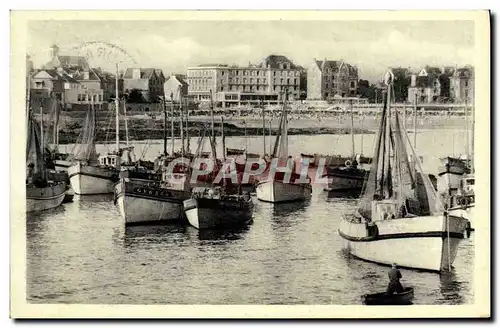 Cartes postales Bateau Peche Quiberon Port Maria et la plage