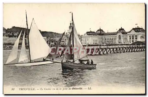 Ansichtskarte AK Bateau Peche Trouville La casino vu de la jetee de Deauville