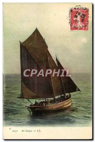 Cartes postales Bateau de peche Au large