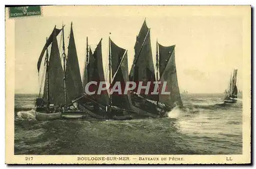 Ansichtskarte AK Bateau Boulogne sur mer Bateaux de peche