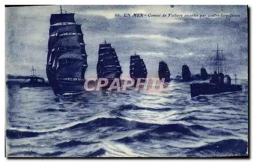 Cartes postales Bateau En mer Convoi de voiliers escortes par contre torpilleurs