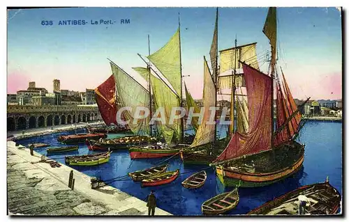 Cartes postales Bateau Antibes Le port