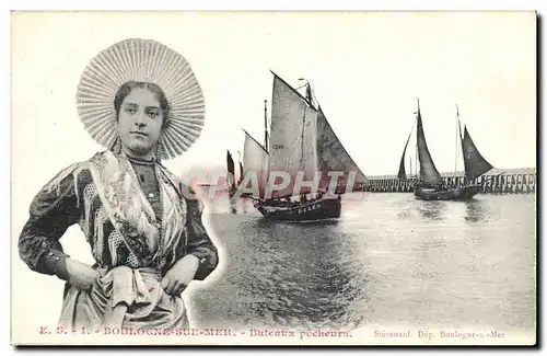 Ansichtskarte AK Bateau Boulogne sur Mer Bateaux Pecheurs