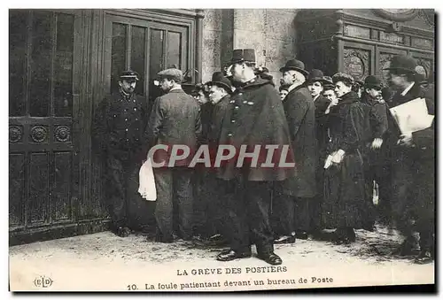 Ansichtskarte AK La greve des postiers La foule patientant devant un bureau de poste TOP