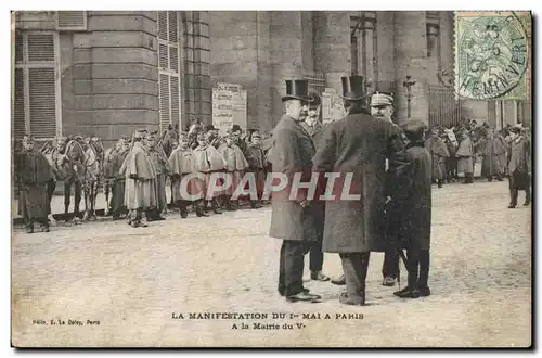 Cartes postales La manifestation du 1er mai a Paris A la mairie du 5eme
