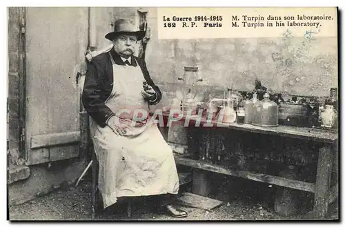 Cartes postales Militaria M Turpin dans son laboratoire