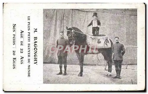 Cartes postales Foklore Nain Bagonghy Le plus petit ecuyer du monde Cheval