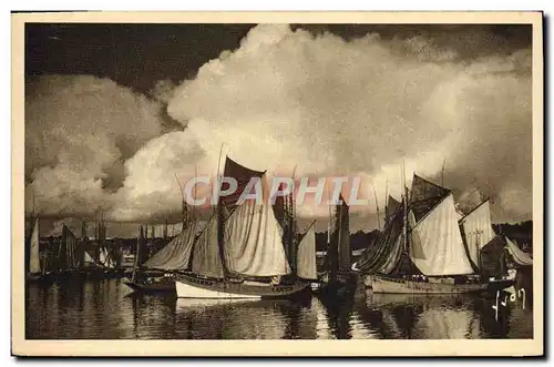 Ansichtskarte AK Bateau Concarneau Thonniers dans le port