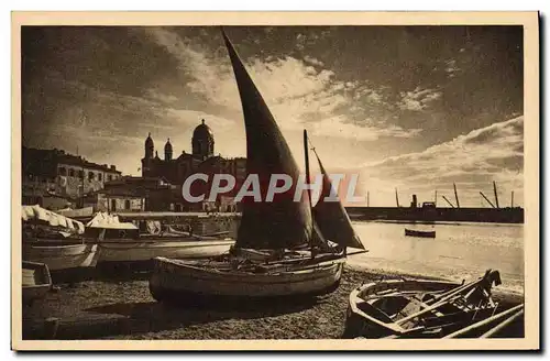 Cartes postales Bateau Saint Raphael Le port et Notre Dame de la Victoire