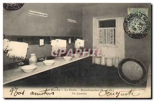 Cartes postales Enfants La Ruche Le Patis Rambouillet Un lavabos