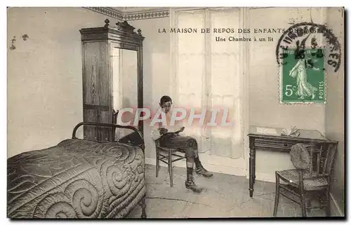 Cartes postales Enfants La maison de repos des enfants de la Seine Une chambre a un lit