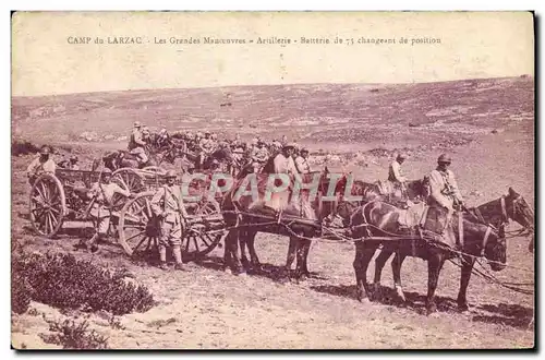 Cartes postales Militaria Camp du Larzac Les grandes manoeuvres Artillerie Batterie de 75 changeant de position