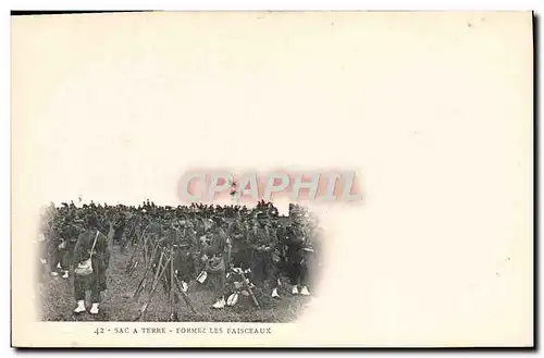 Cartes postales Militaria Sac a terre Formez les faisceaux